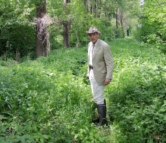 Бернд Лёч — известный венский биолог, защитник природы