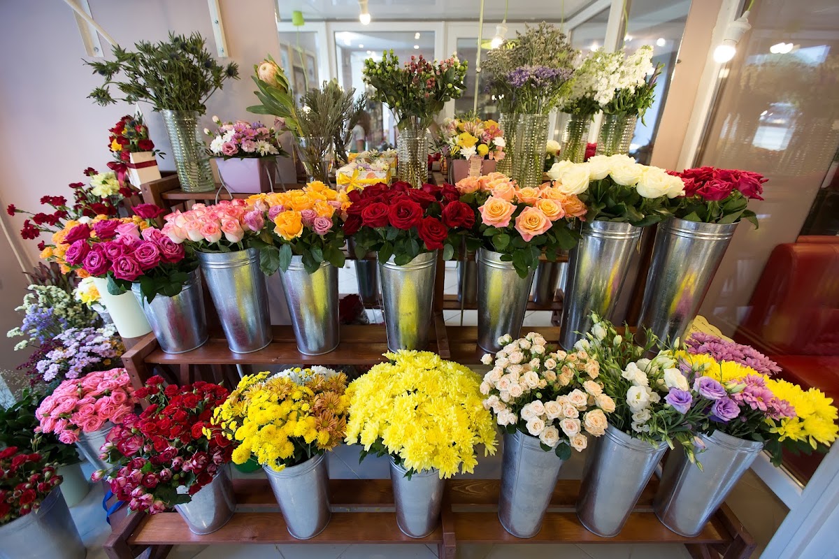 MO BLUMEN — Florist